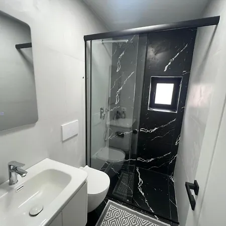 Apartament Glar 1 Bedroom 21 Dhjetori